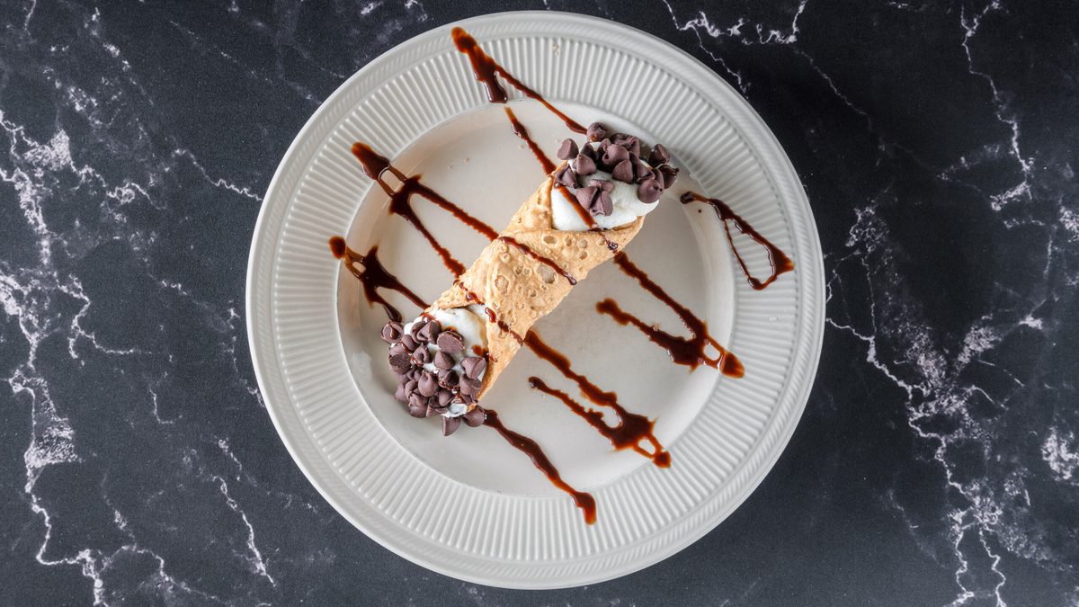 Homemade cannoli