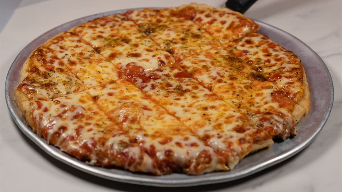 Cheese pizza